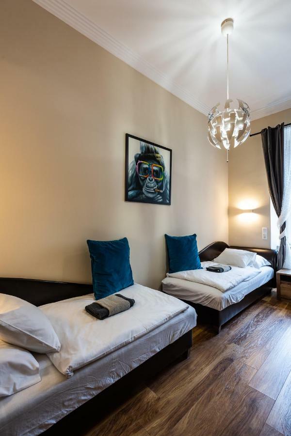 Center Of The Center, The Grand Deluxe Apartment Budapest Exterior photo
